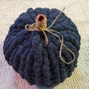 Handmade knit pumpkin